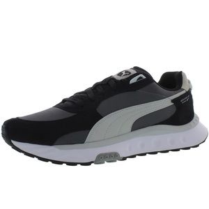 Unisex Pumas sz6 like new